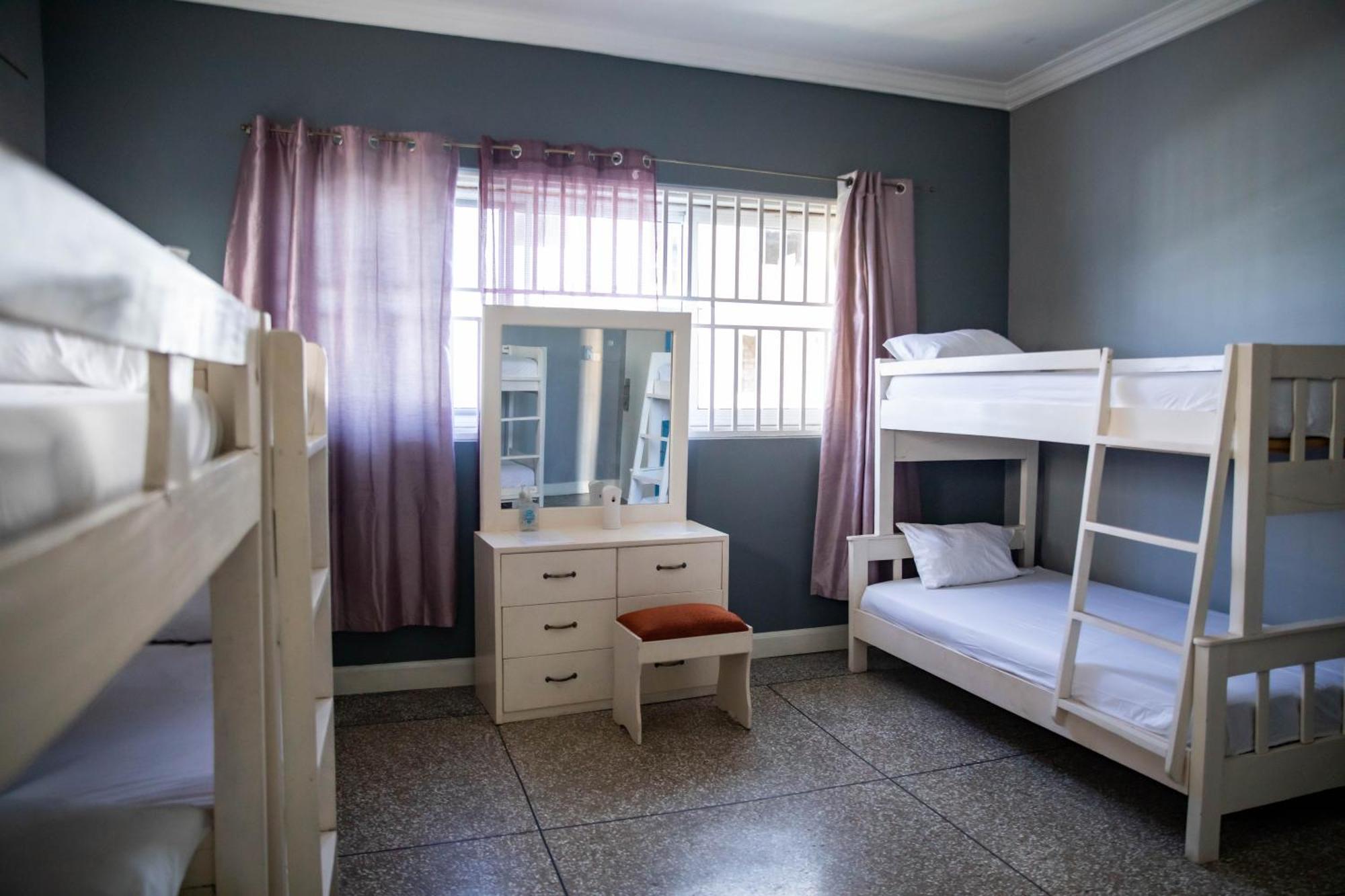 Brannic Lodge Accra Bagian luar foto
