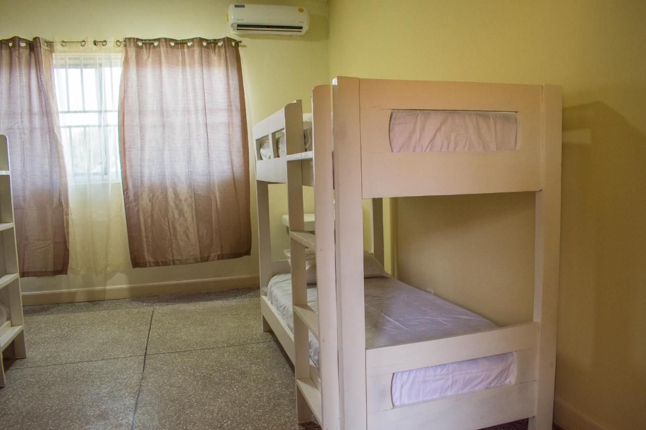 Brannic Lodge Accra Bagian luar foto