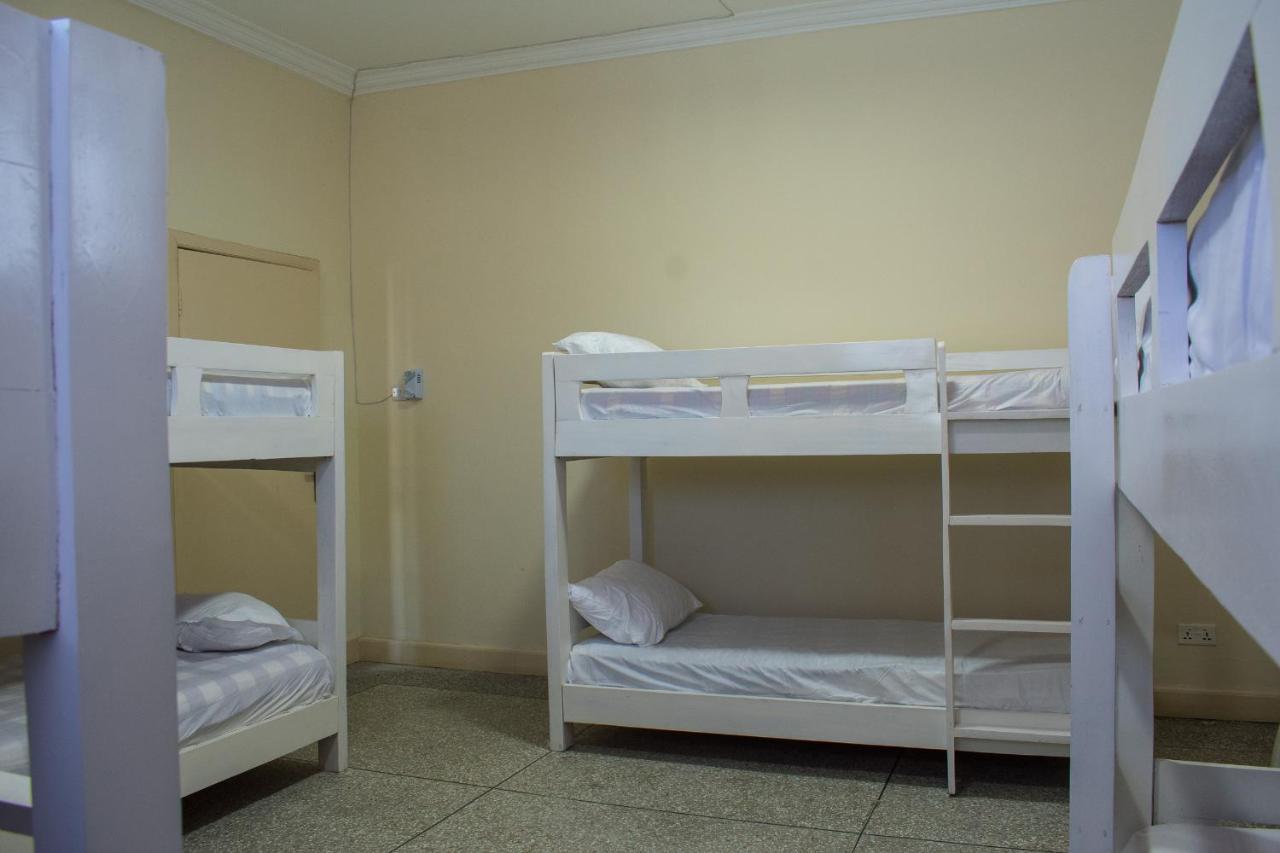 Brannic Lodge Accra Bagian luar foto
