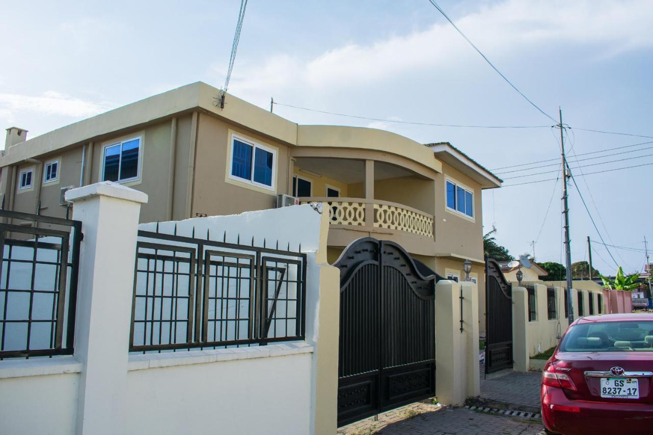 Brannic Lodge Accra Bagian luar foto